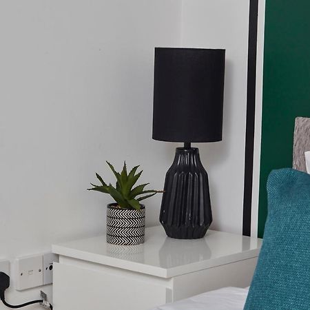 Beautiful Apartment Near Piccadilly Train Station マンチェスター エクステリア 写真