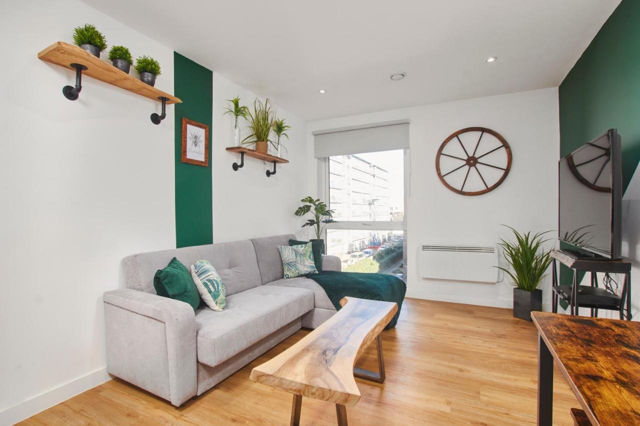 Beautiful Apartment Near Piccadilly Train Station マンチェスター エクステリア 写真